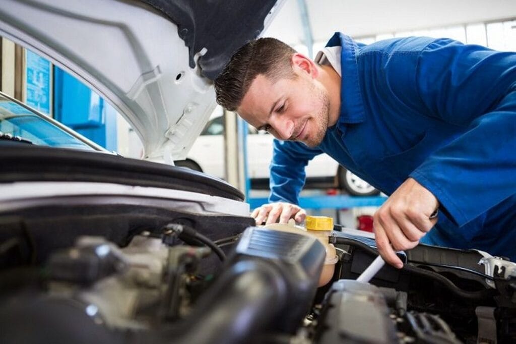 Mobile mechanics do more than just emergency roadside fixes